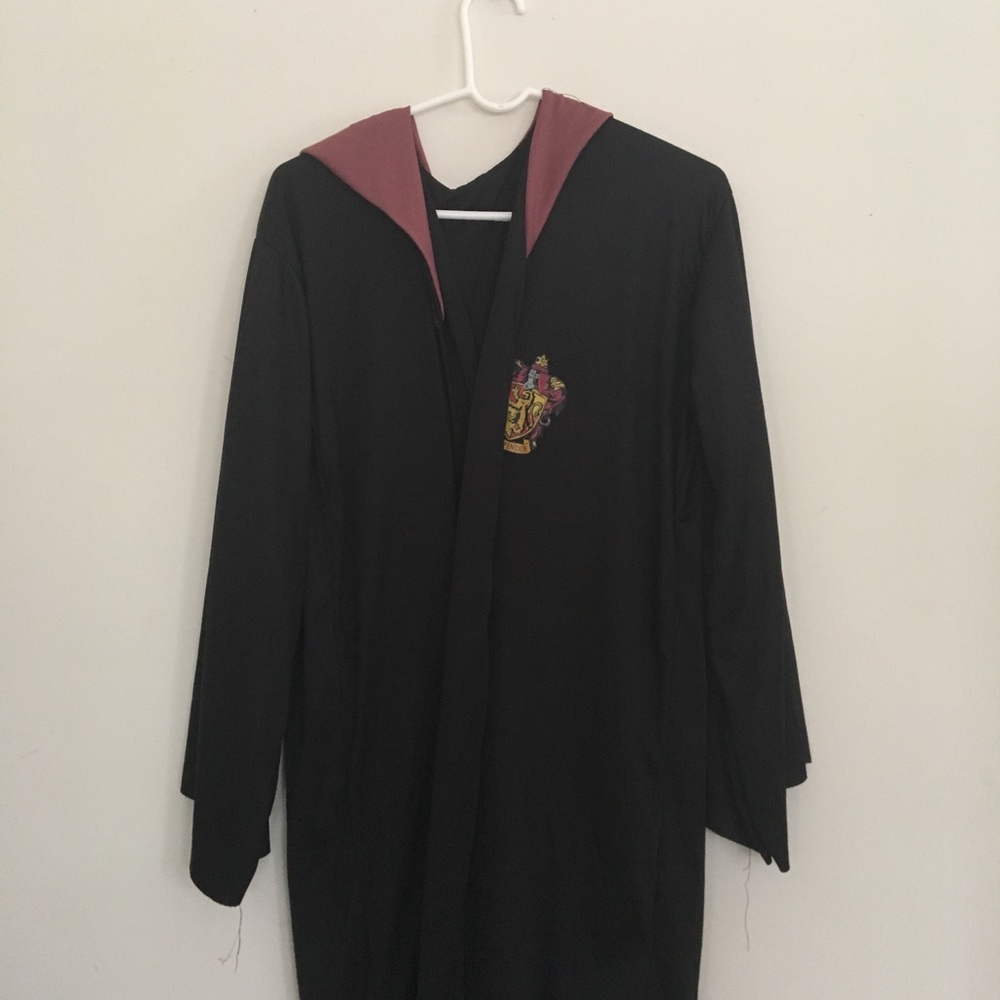 Harry Potter Griffindor robe.